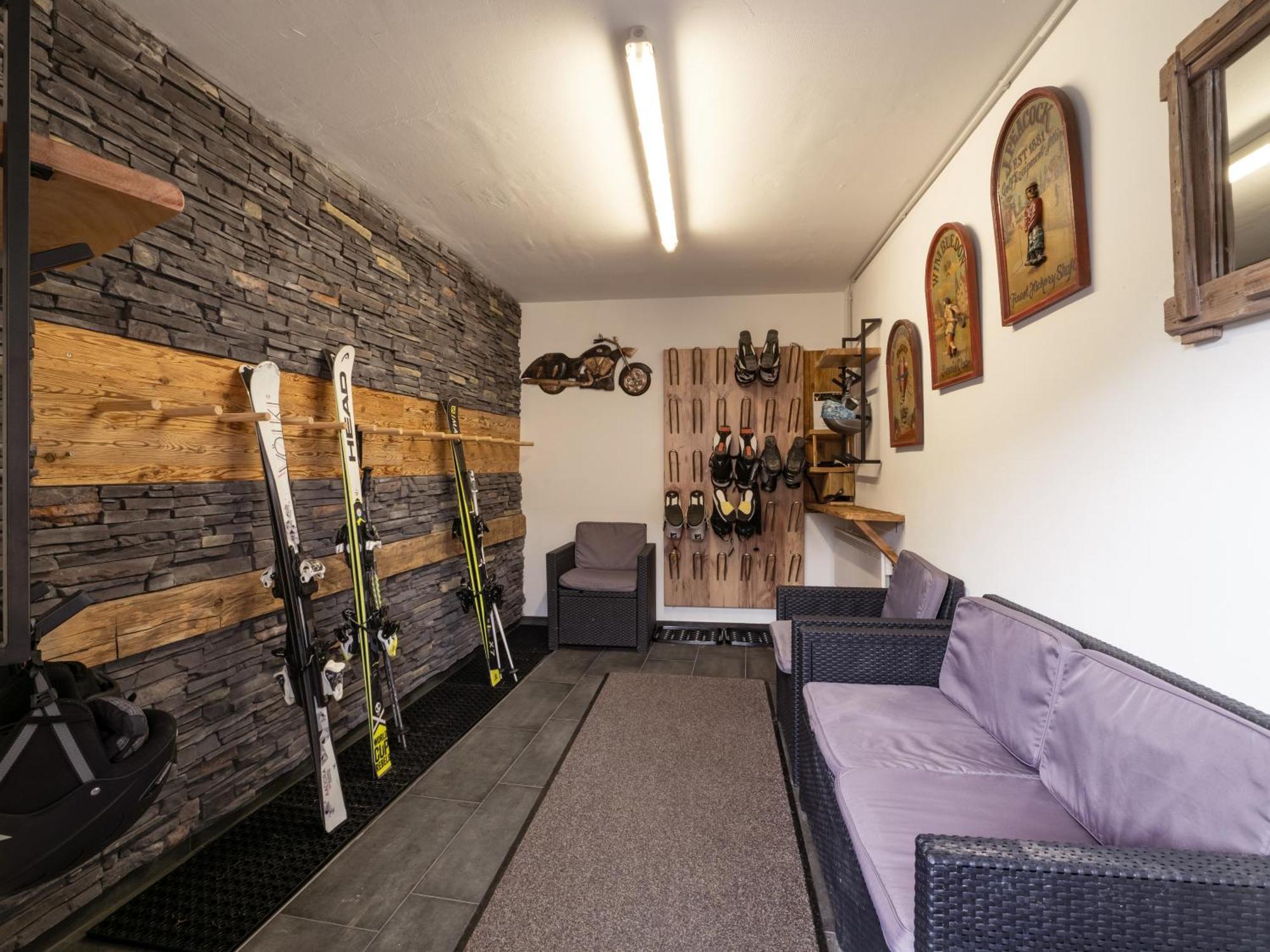 Alpine Lodge Brixen Бриксен-им-Тале Екстериор снимка
