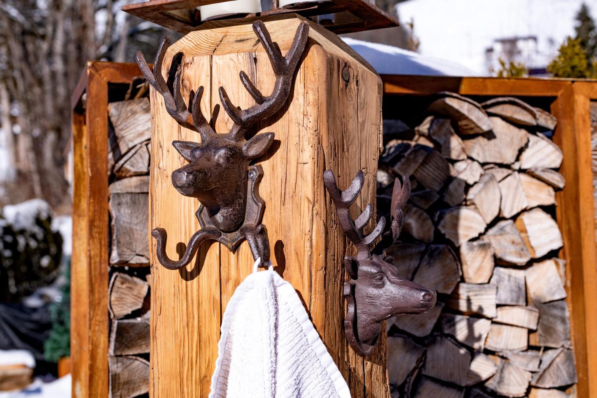 Alpine Lodge Brixen Бриксен-им-Тале Екстериор снимка